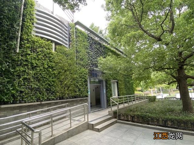 附近哪有卫生间 附近的公共卫生间