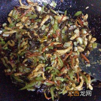 鱼香肉丝到底是什么 鱼香肉丝是什么肉