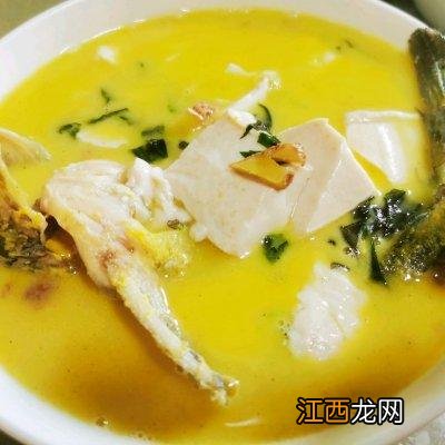 黄鸭叫炖豆腐加冷水还是热水 黄鸭叫炖豆腐