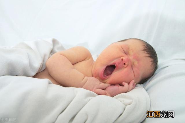 刚出生的小宝宝为什么会笑 刚出生的小宝宝