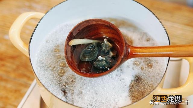 黄皮蛋和黑皮蛋哪个含铅高 松花蛋是皮蛋吗