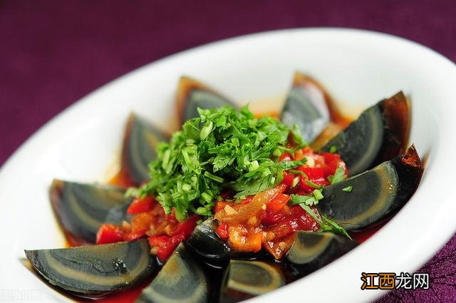 皮蛋和变蛋哪个好吃 皮蛋能直接吃吗