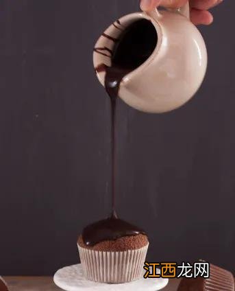 两个月婴儿拉绿屎的解决办法 婴儿拉绿屎的解决办法