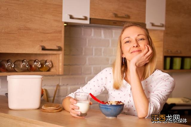 女人吃猪血的坏处是什么 女人吃猪血的坏处