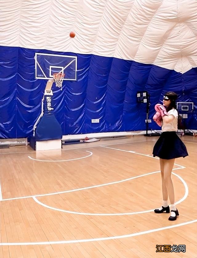 妍菲妍苗的视频是特效 妍菲妍苗