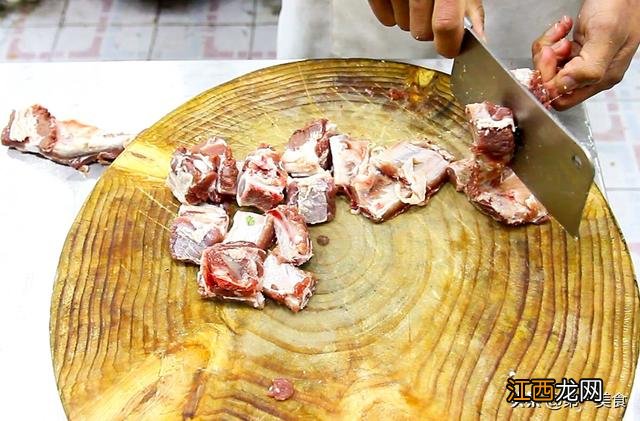 排骨莲藕汤的做法 竹荪排骨汤的做法