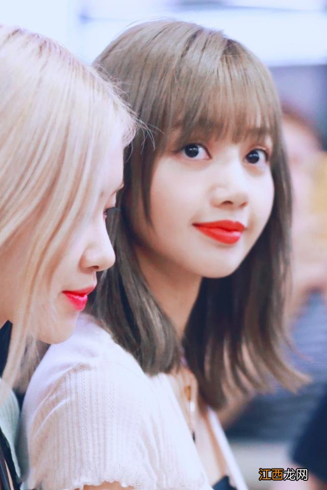 亚麻金色头发男 亚麻金色头发