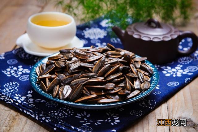 四颗夏威夷果热量 夏威夷果热量