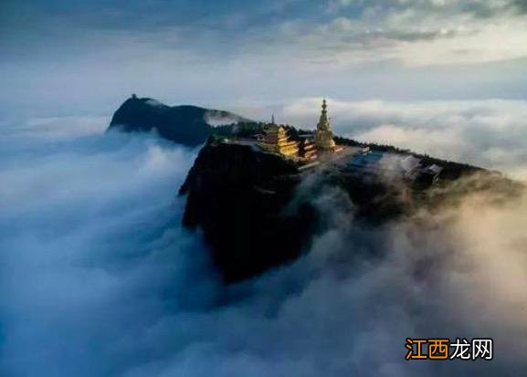 描写峨眉山的诗句有哪些 描写峨眉山的诗句