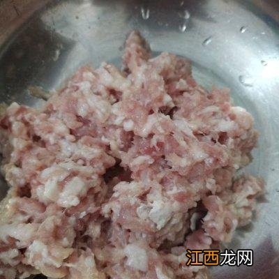 韭菜饺子馅怎么做好吃 猪肉韭菜馅饺子