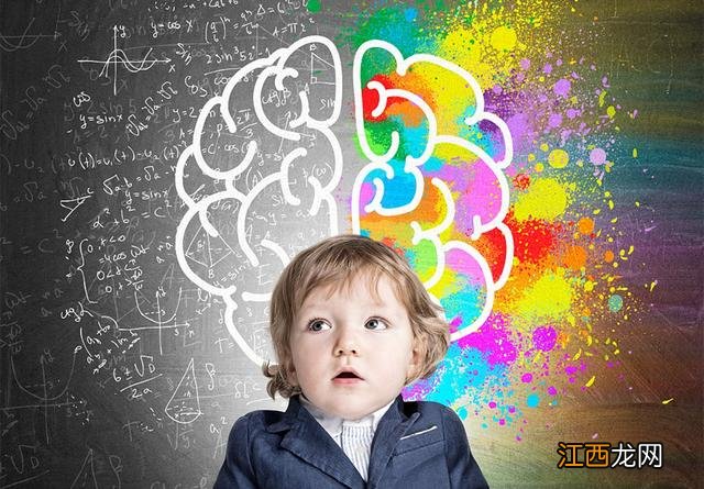 头上两个旋额头一个旋男孩 头上两个旋