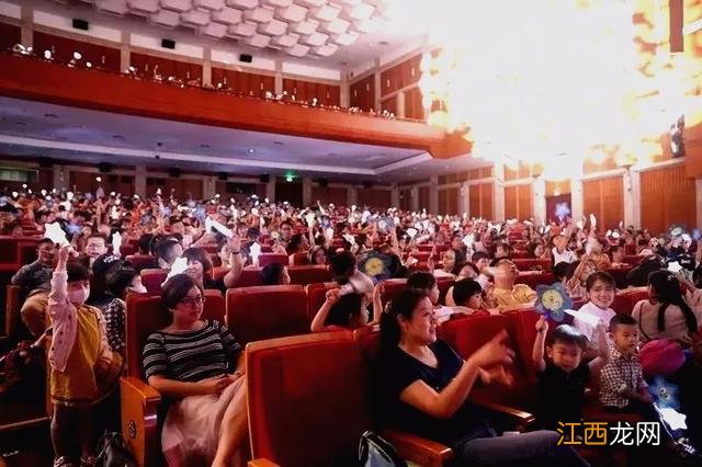 朵拉的捣蛋鬼别捣蛋英文怎么说 朵拉和捣蛋鬼拼写