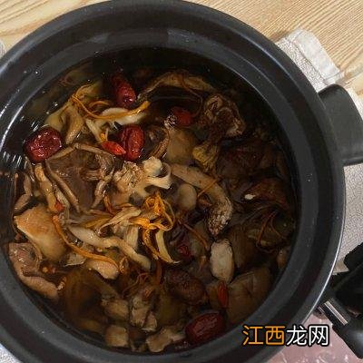 火锅菌汤怎么做好喝 菌汤怎么做好喝