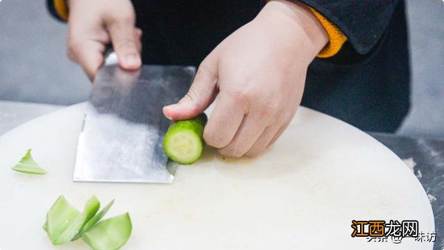 黄瓜沙拉怎么做 黄瓜沙拉