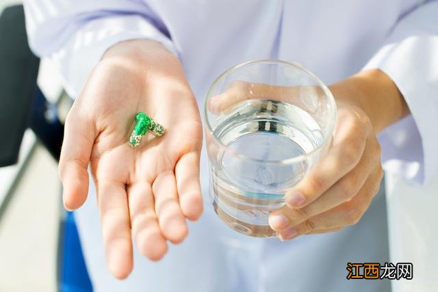 吃维生素b族小便发黄正常吗 吃维生素b2小便发黄正常吗