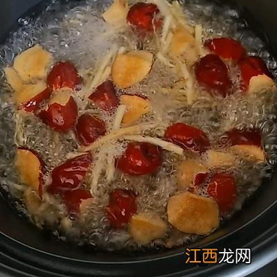 鱼腥草煲瘦肉汤的功效 鱼腥草汤