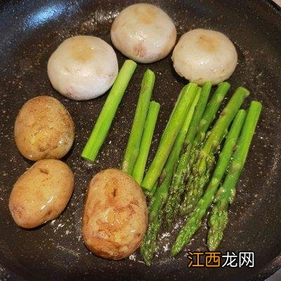 牛排用什么油煎好吃家用 牛排用什么油煎好吃