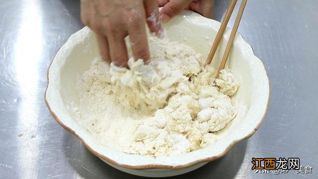 韭菜鸡蛋煎饼热量 韭菜鸡蛋煎饼