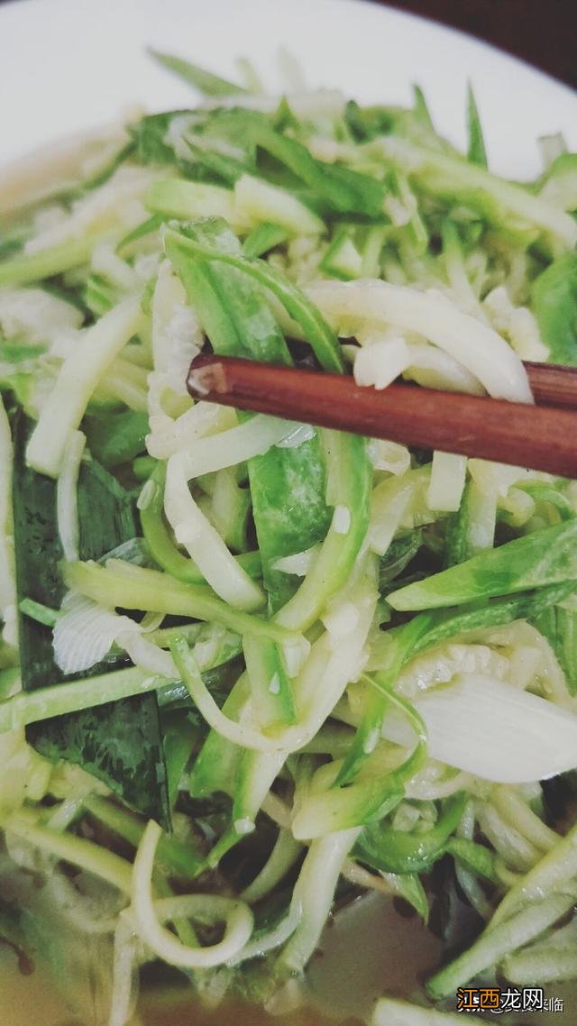 南瓜怎么炒好吃又简单的做法 南瓜怎么炒好吃又简单