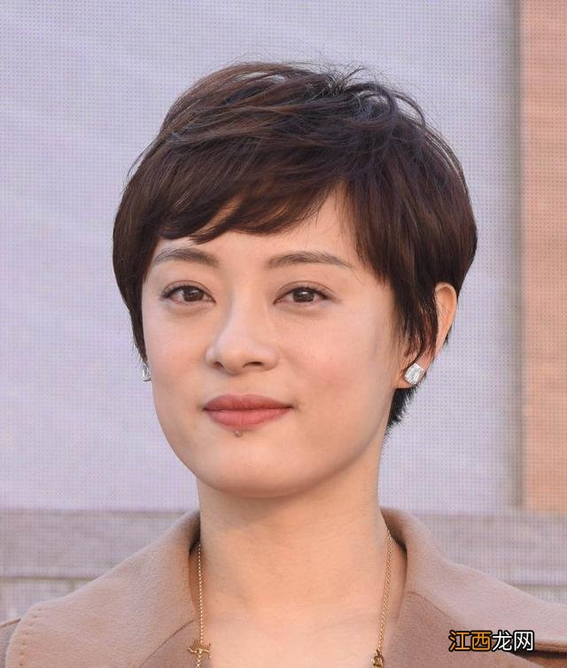 适合胖子的发型女 适合胖子的发型