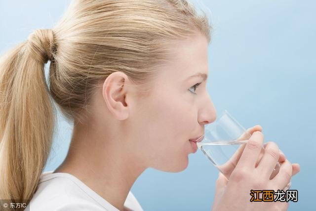 胃疼喝热水能缓解吗可以 胃疼喝热水能缓解吗