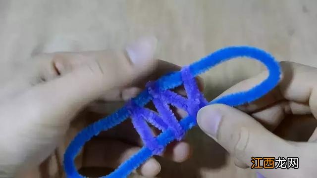 扭扭棒做手工恐龙 扭扭棒做手工