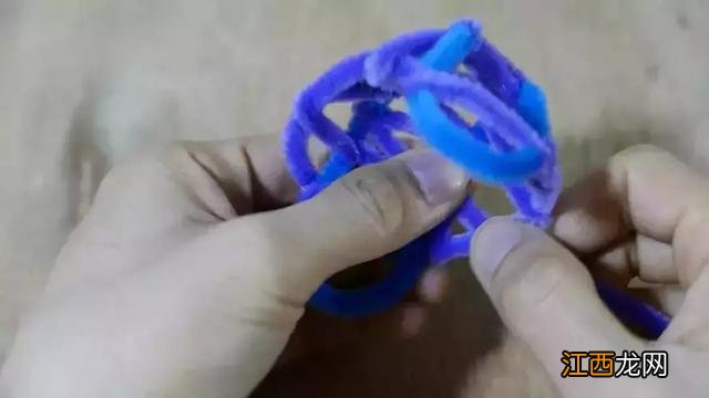 扭扭棒做手工恐龙 扭扭棒做手工