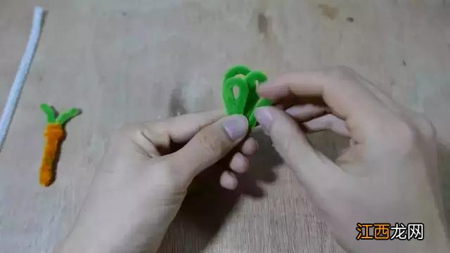 扭扭棒做手工恐龙 扭扭棒做手工