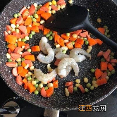 水果炒饭怎么做好吃 水果炒饭