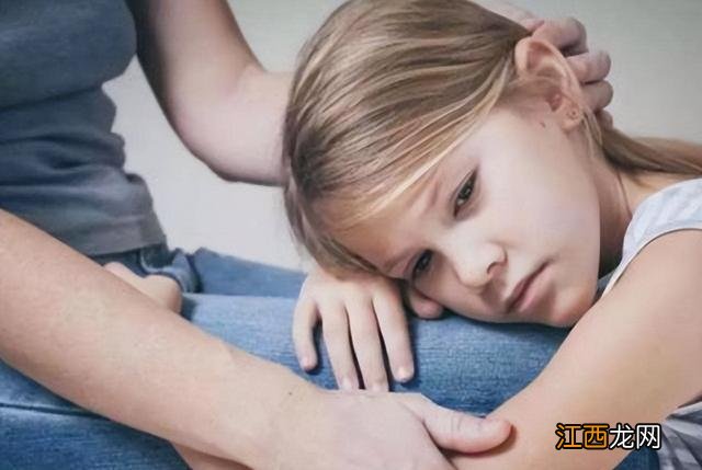 现在女孩几岁来月经正常 女孩几岁来月经正常