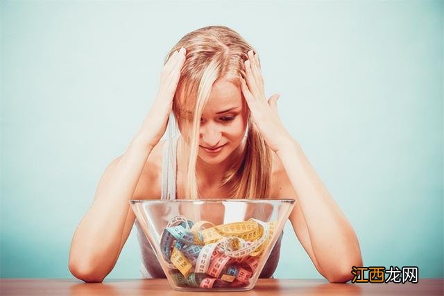 柠檬水减肥呢 柠檬水减肥方法