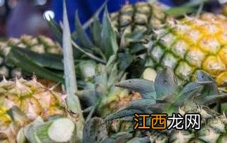 菠萝怎么削皮教学视频 菠萝怎么削皮