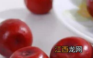 酸枣泡水喝的功效与作用有哪些 酸枣泡水喝的功效与作用有哪些好处