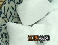 樟脑丸的功效与作用 樟脑的功效与作用