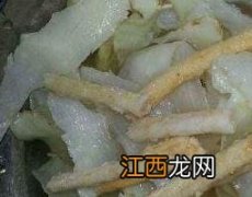 玉竹泡水喝有什么功效 玉竹泡水喝有什么功效和作用