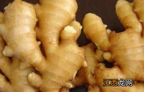 生姜泡脚有什么好处 艾草泡脚对身体有什么好处和作用