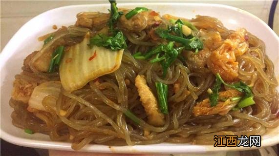 白菜炖粉条的家常做法 白菜炖粉条的家常做法 视频