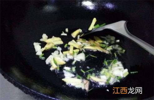 白菜炖粉条的家常做法 白菜炖粉条的家常做法 视频