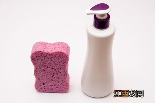 洁尔阴一比几给猫洗澡