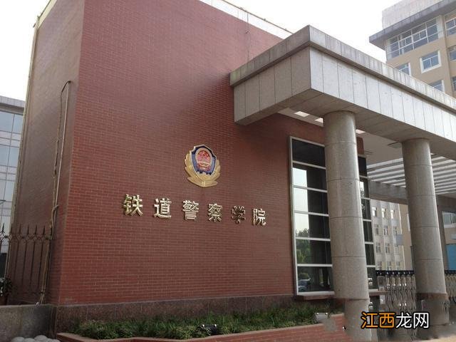 河南新郑这所学校部分启用了 郑州新郑东区有几所大学