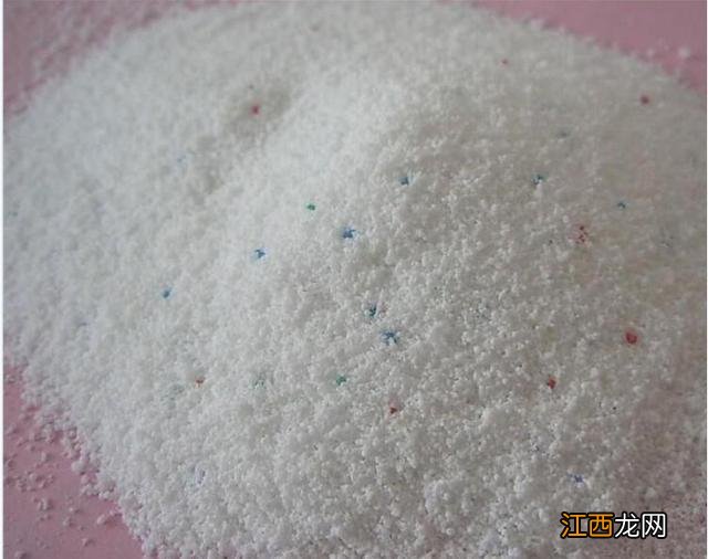 手洗衣服用洗衣液还是皂粉更健康 洗衣粉和洗衣液洗衣皂哪个好
