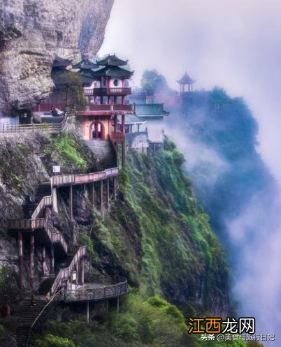 这座被忽视的美食小城，素有 海滨邹鲁 美誉，还拥有“小垦丁小岛”