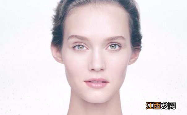 警惕!这些食物对女人的皮肤有很大的伤害