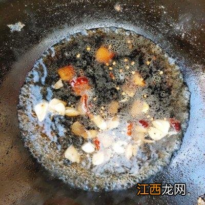 浇汁魚中午刚做完 墨鱼汁净食