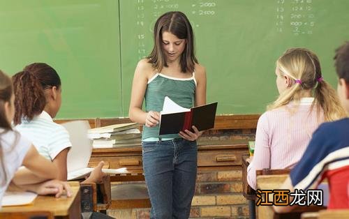 丰富社交内容助孩子避开早恋