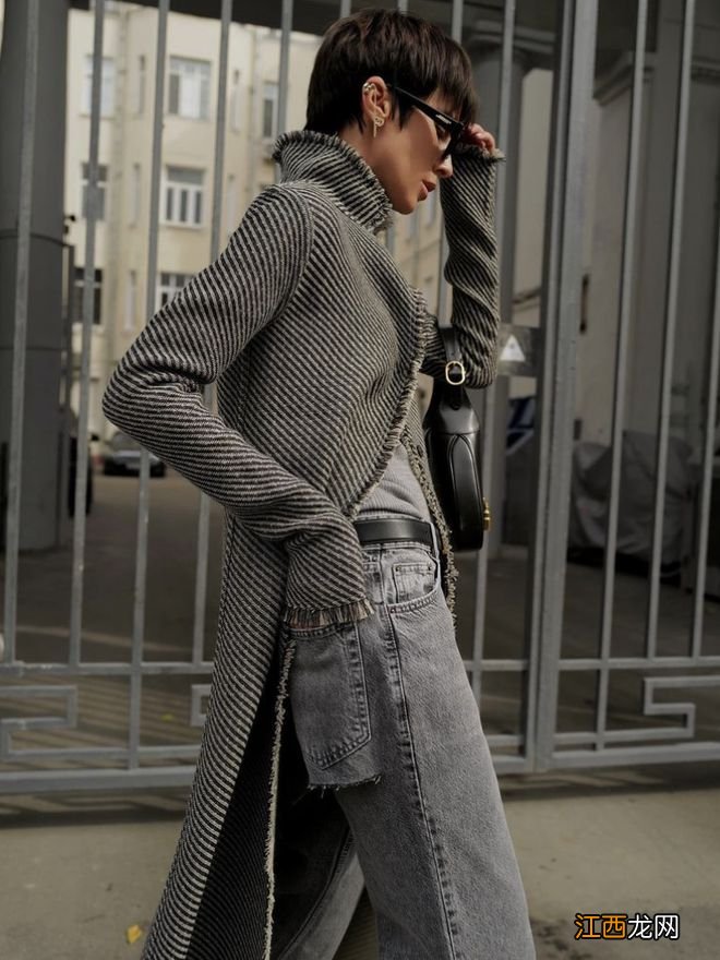 回暖了！大衣配牛仔裤这样穿时髦炸了！