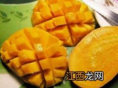 芒果怎么吃？芒果怎样剥皮？芒果剥皮方法