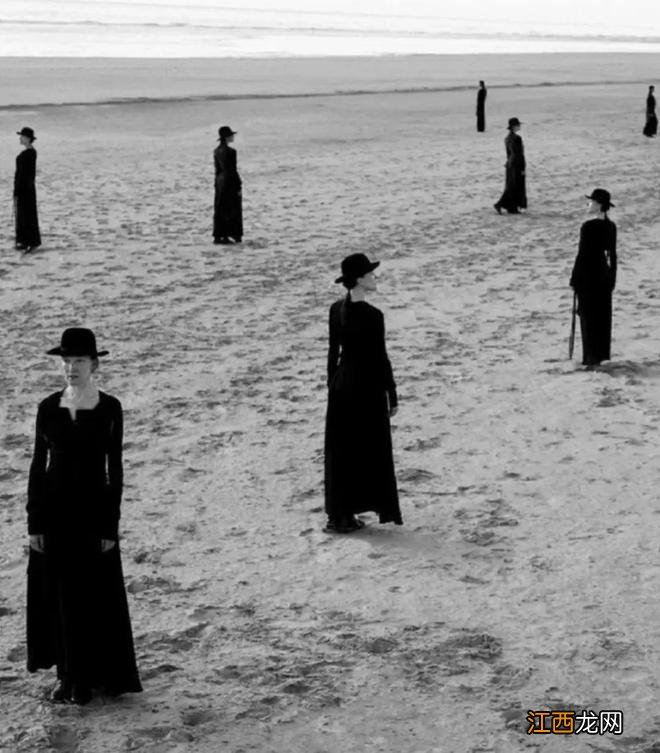 穿再多次也不会腻,这才是All Black型格