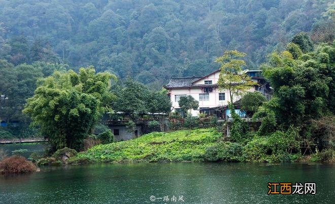 徒步游览四川峨眉山，这些风景好迷人，真是不虚此行