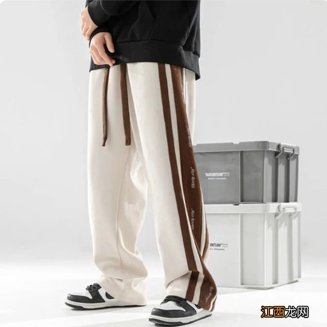 为什么建议男生多穿阔腿裤?看这几位明星就知道了,显瘦、高级、太时尚,还提气质!